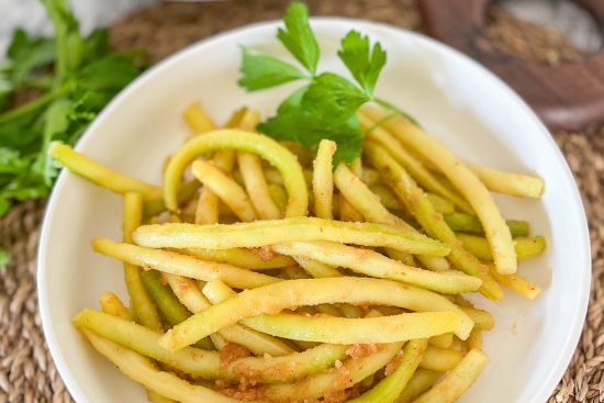 Yellow Wax Beans with Breadcrumbs, melted butter and fresh parsley
